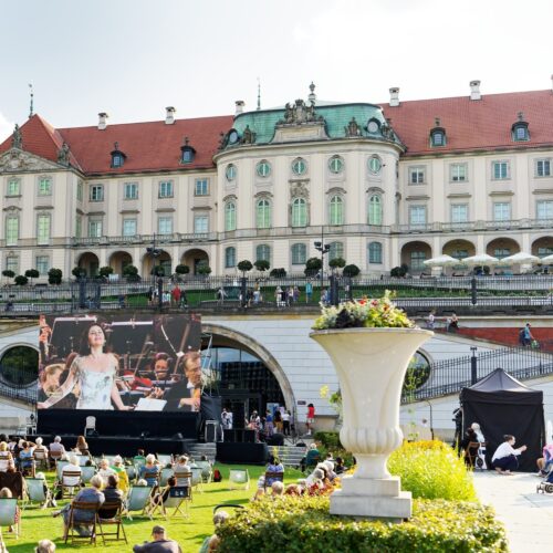 Play Gardens! The 24th Music Gardens Festival launched in the courtyard of the Royal Castle
