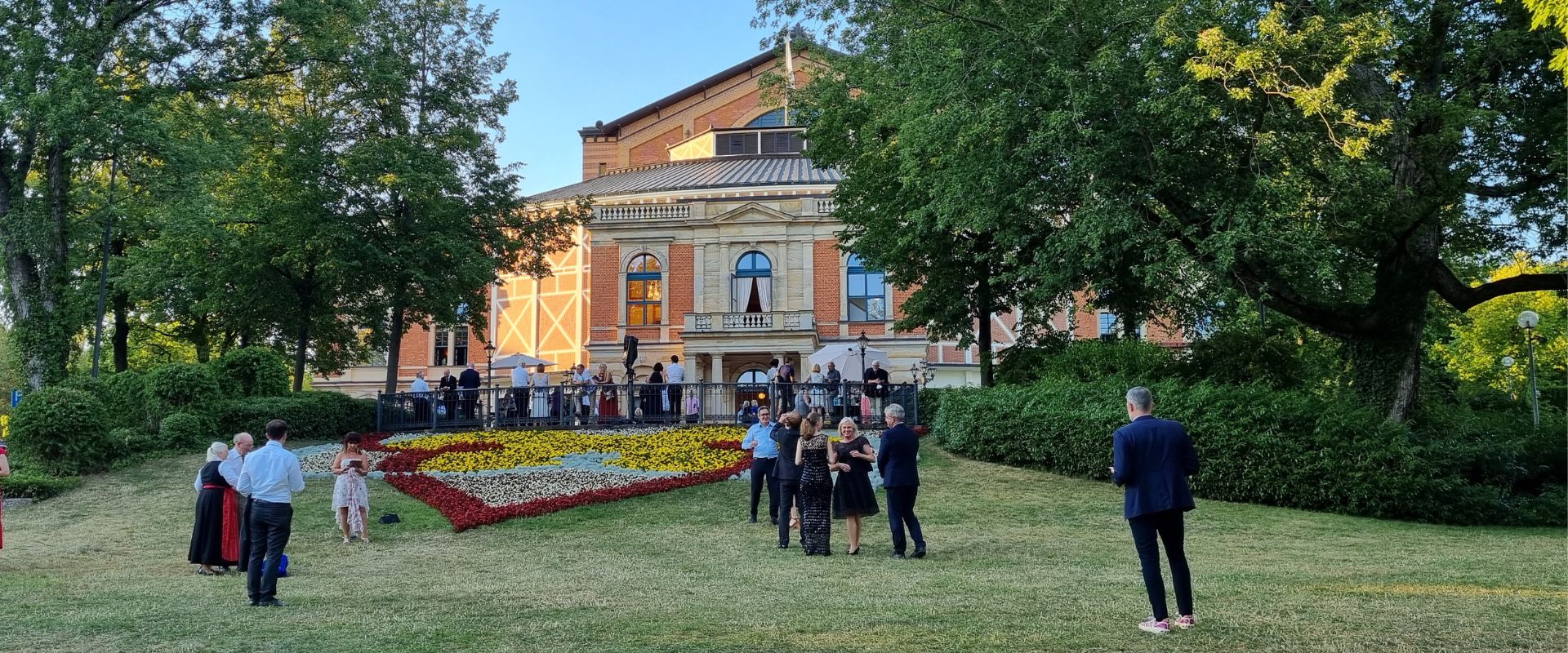 Oglądanie oper Richarda Wagnera na festiwalu w Bayreuth to dopiero jest wyzwanie!