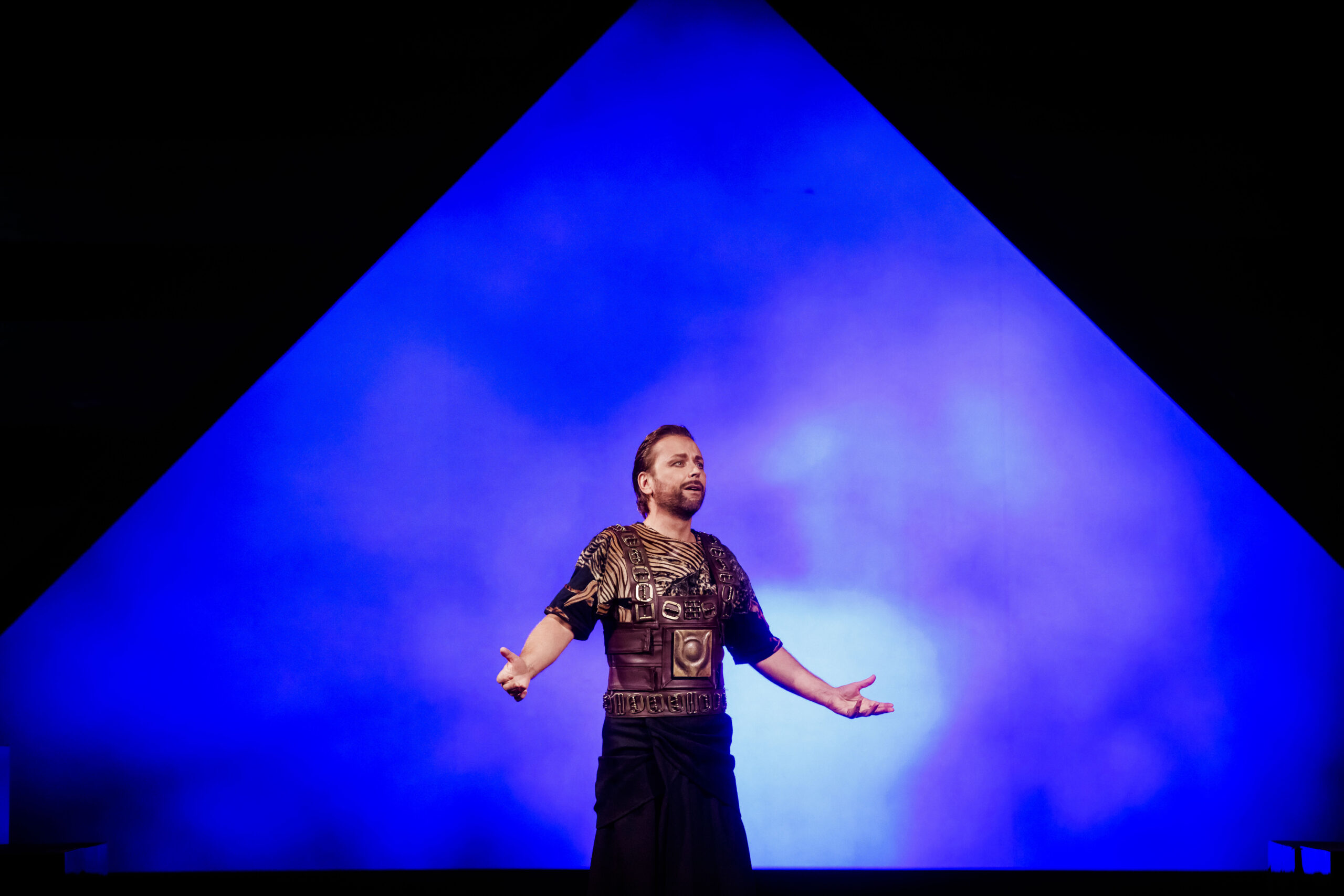 Giuseppe Verdi’s grand “Aida” on a small stage. Silesian Opera in Bytom opens its 81st artistic season
