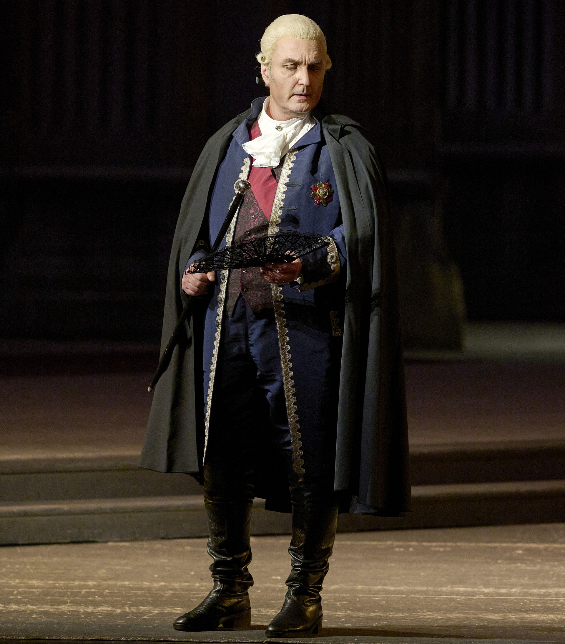 „Tosca” na stojaka czyli nie wszystko złoto, co się świeci
